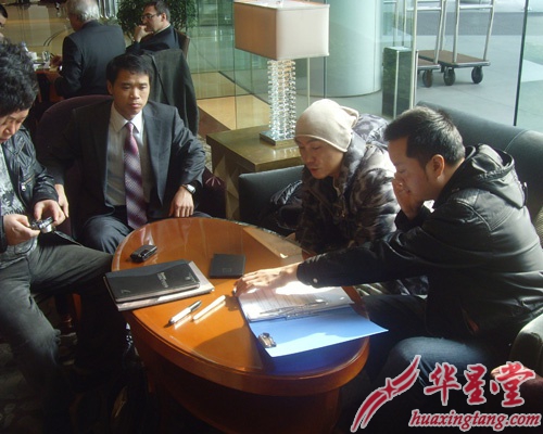 張衛(wèi)健VS陽光林森家具簽約現(xiàn)場(chǎng)